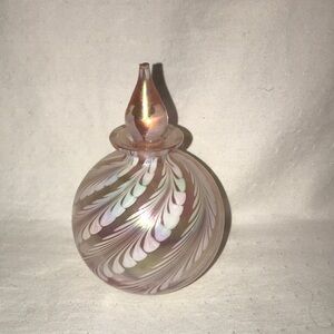 Silvestri Pink Glass Perfume Bottle with White Feather Swirls. Teardrop Stopper.